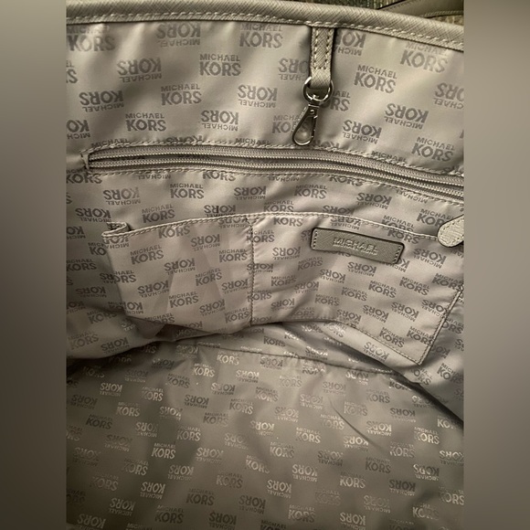 Michael Kors gray tote. - Picture 14 of 16